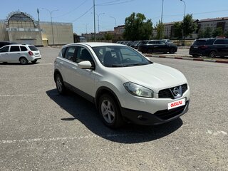 2013 Nissan Qashqai I Рестайлинг, белый, 1100000 рублей, вид 1