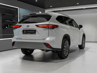 2026 Toyota Highlander IV (XU70), белый, 6100000 рублей, вид 5
