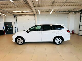 2020 Toyota Corolla Fielder XI (E160, E170) Рестайлинг 2, белый, 1599000 рублей, вид 3