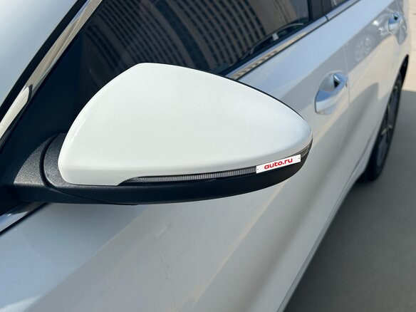 2022 Kia K3 II (China Market) Рестайлинг, белый, 2033000 рублей - вид 11
