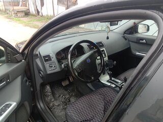 2010 Volvo S40 II Рестайлинг, чёрный, 900000 рублей, вид 5