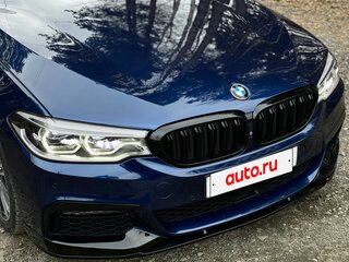 2017 BMW 5 серии 520d VII (G30/G31/G38), синий, 3050000 рублей, вид 4