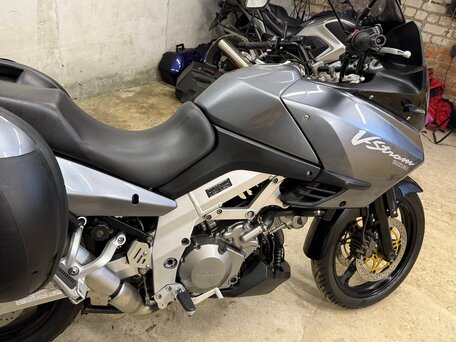 2002 Suzuki V-Strom 1000, серый, 450000 рублей, вид 3