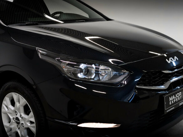 2021 Kia Ceed III Рестайлинг, чёрный - вид 24