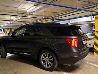 2020 Ford Explorer VI, серый, 3900000 рублей, вид 5