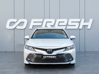 2020 Toyota Camry VIII (XV70), белый, 2930000 рублей, вид 3