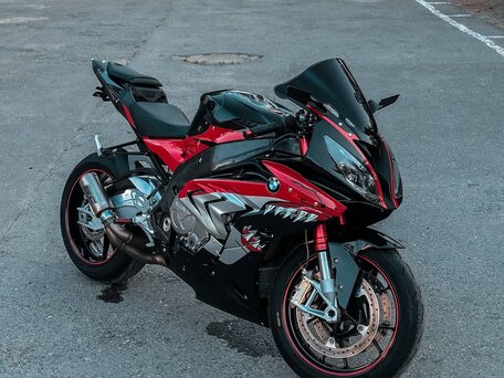 2017 BMW S 1000 RR, красный, 1350000 рублей, вид 2