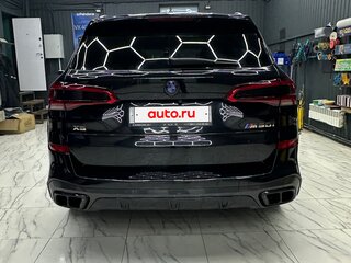 2022 BMW X5 M50i IV (G05/G18), чёрный, 9350000 рублей, вид 5