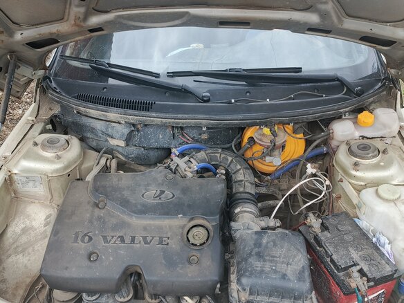 2004 Lada (ВАЗ) 2110, серебристый, 200000 рублей - вид 6