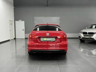 2011 Volkswagen Jetta VI, красный, 810000 рублей, вид 4