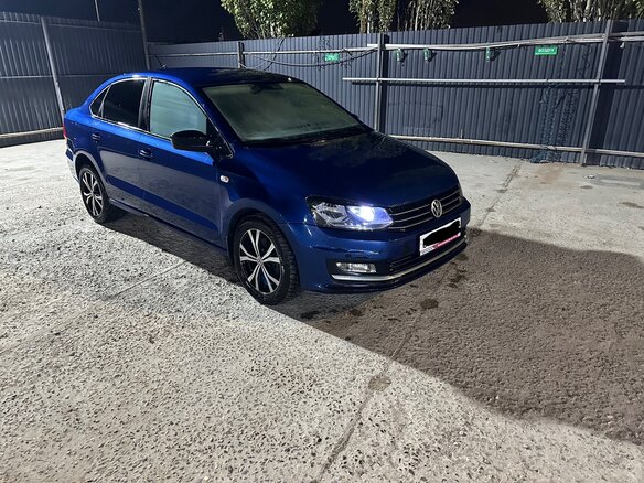 2019 Volkswagen Polo V Рестайлинг, белый, 857000 рублей