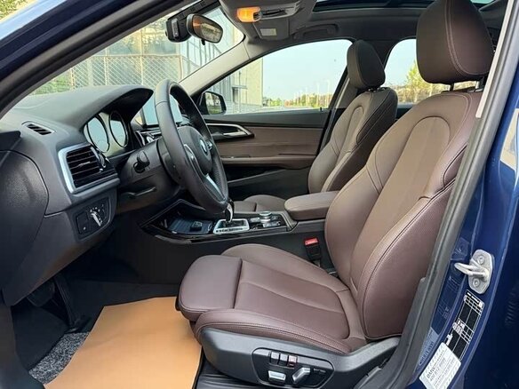 2022 BMW 1 серии 120i III (F52) Рестайлинг, синий - вид 5