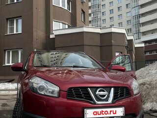 2011 Nissan Qashqai I Рестайлинг, красный, 1150000 рублей, вид 1