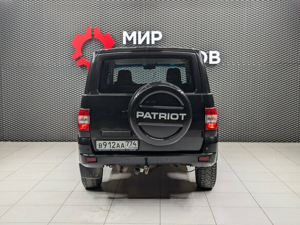 2015 УАЗ Патриот I Рестайлинг 2, чёрный, 620000 рублей - вид 3