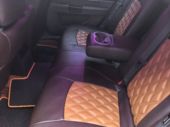 2005 Chrysler 300C I, серый, 750000 рублей - вид 9
