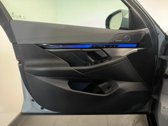2025 BMW 5 серии 530i xDrive VIII (G60/G61/G68), серый, 8990000 рублей - вид 20