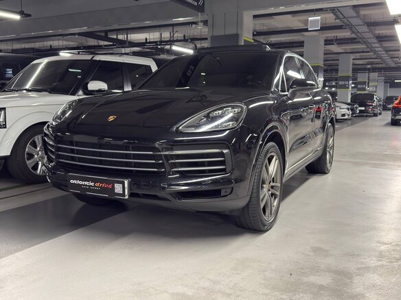 2023 Porsche Cayenne III, чёрный, 10430000 рублей
