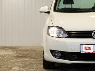 2011 Volkswagen Golf Plus II, белый, 645000 рублей, вид 4