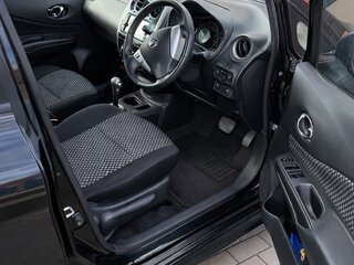 2015 Nissan Note II, чёрный, 900000 рублей, вид 5