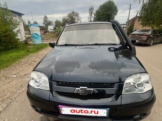 2010 Chevrolet Niva I Рестайлинг, чёрный, 430000 рублей, вид 2