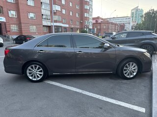 2011 Toyota Camry VII (XV50), серый, 1490000 рублей, вид 4