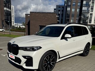 2020 BMW X7 40i I (G07), белый, 8000000 рублей, вид 2