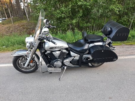2006 Yamaha XVS1300, серебристый, 615000 рублей, вид 4