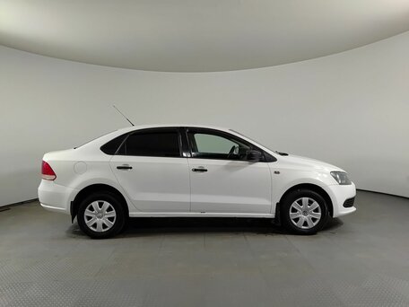 2012 Volkswagen Polo V, белый, 490751 рублей, вид 4