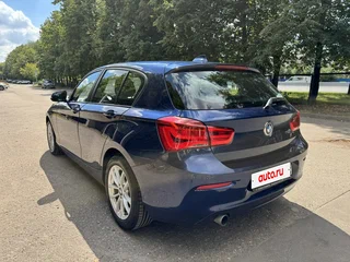 2018 BMW 1 серии 118i II (F20/F21) Рестайлинг 2, синий, 1575000 рублей, вид 3