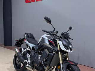 2026 QJMotor SRK 800, белый, 820000 рублей, вид 2
