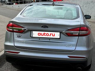 2020 Ford Fusion (North America) II Рестайлинг, серебристый, 1650000 рублей, вид 3