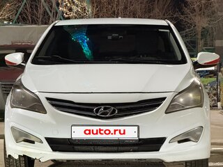 2015 Hyundai Solaris I Рестайлинг, белый, 680000 рублей, вид 1