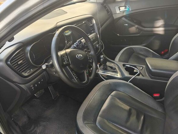 2013 Kia Optima III Рестайлинг, серебристый, 1100000 рублей - вид 9