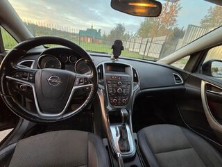 2012 Opel Astra J Рестайлинг, чёрный, 630000 рублей, вид 5