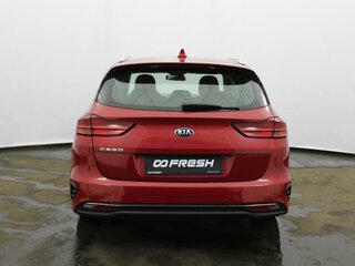 2019 Kia Ceed III, красный, 1416000 рублей, вид 4