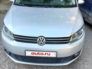 2013 Volkswagen Touran I Рестайлинг 2, серебристый, 1150000 рублей, вид 1