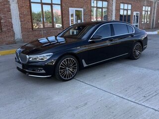2017 BMW 7 серии Long 730Ld xDrive VI (G11/G12), чёрный, 2820000 рублей, вид 5