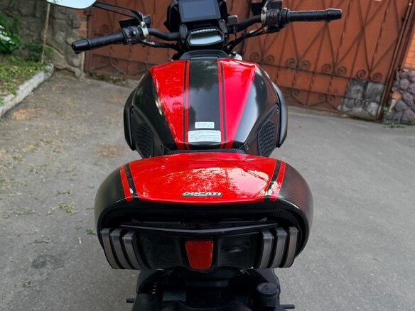 2014 Ducati Diavel Carbon, красный, 1270000 рублей - вид 19