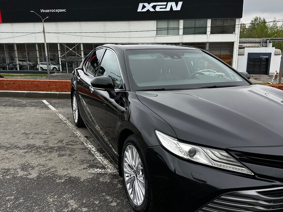 2019 Toyota Camry VIII (XV70), чёрный, 2550000 рублей - вид 9