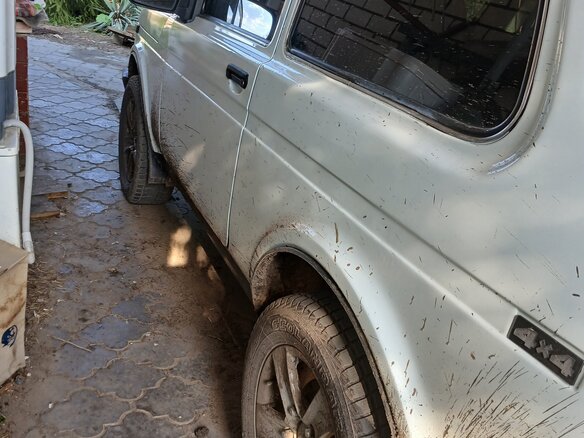 2007 Lada (ВАЗ) 2121 (4x4) I Рестайлинг, белый, 330000 рублей - вид 7