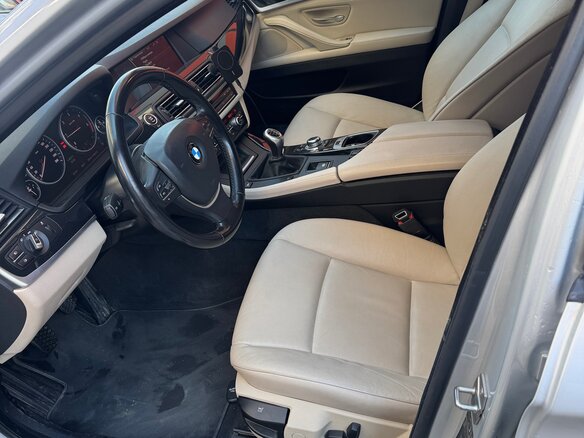 2011 BMW 5 серии 520d VI (F10/F11/F07), серебристый, 1800030 рублей - вид 6