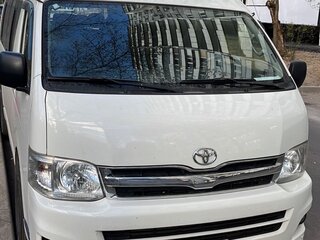 2012 Toyota HiAce H200 Рестайлинг, белый, 2500000 рублей, вид 1