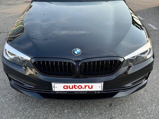 2019 BMW 5 серии 520d VII (G30/G31/G38), чёрный, 4200000 рублей, вид 2