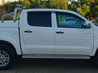 2013 Toyota Hilux Arctic Trucks AT38 VII Рестайлинг, белый, 2630000 рублей, вид 4