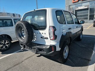 2026 Lada (ВАЗ) Niva Travel I Рестайлинг, белый, 1419000 рублей, вид 3