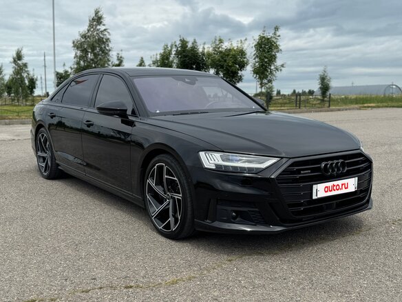 2022 Audi A8 Long 55 TFSI IV (D5), чёрный