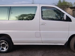 1997 Nissan Elgrand I (E50), белый, 880000 рублей, вид 4