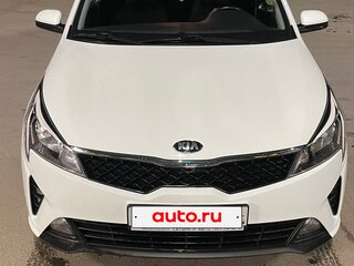 2021 Kia Rio IV Рестайлинг, белый, 1655000 рублей, вид 2
