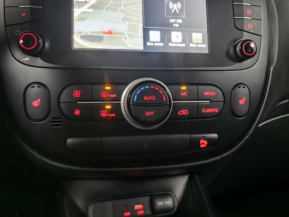 2018 Kia Soul II Рестайлинг, красный - вид 17