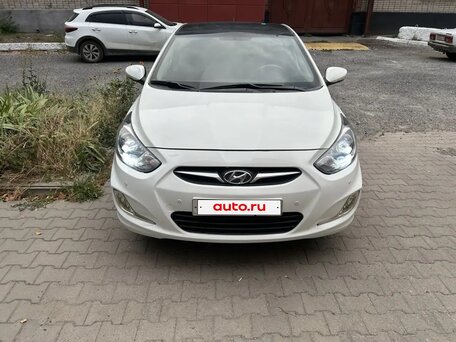 2011 Hyundai Solaris I, белый, 875000 рублей, вид 2